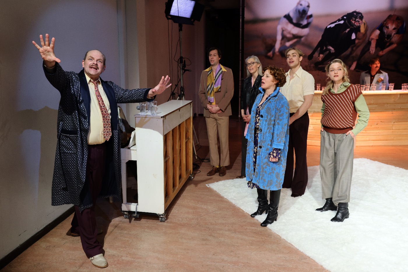 Warnung vor einer heiligen Nutte – TD Berlin – Patrick Wengenroth huldigt Fassbinders Filmschaffen